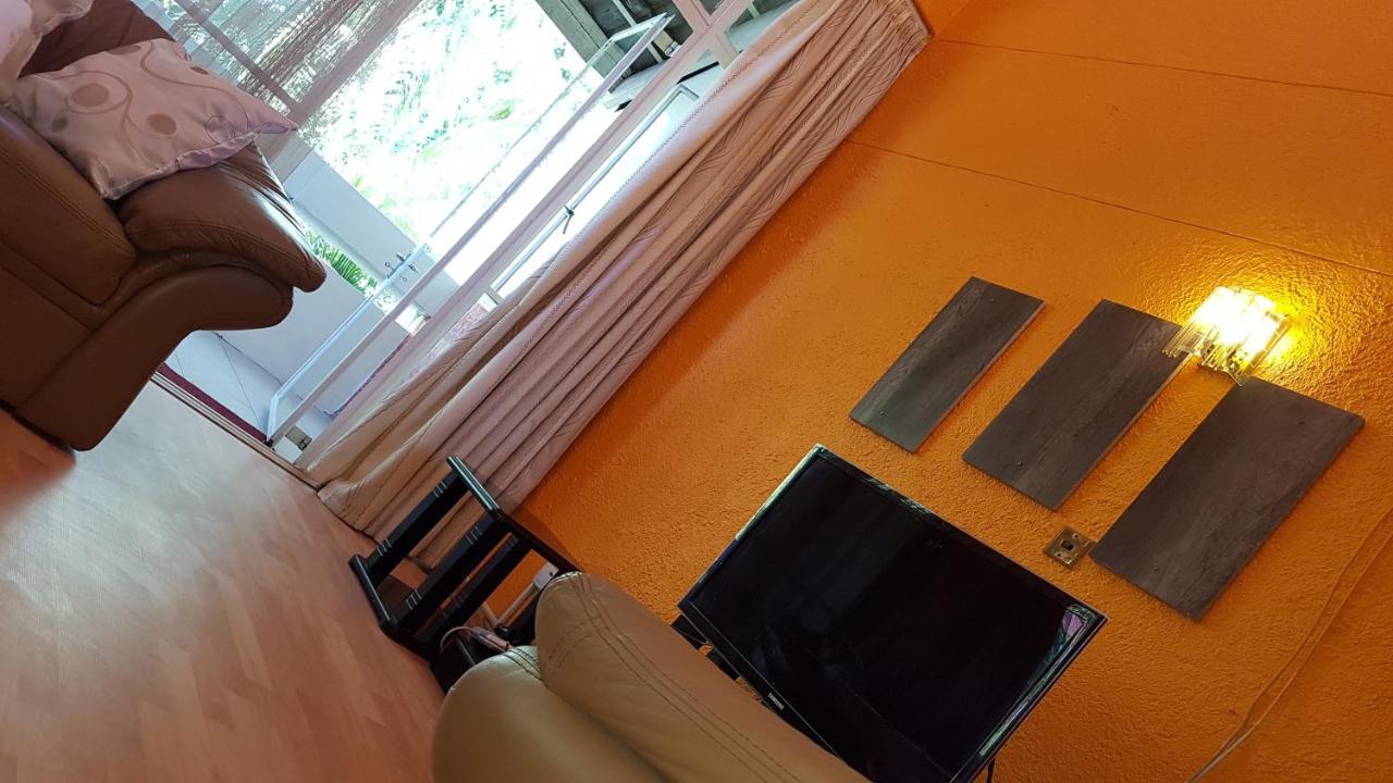 Lolo'S 1Bed Apt-Best Location-2Balconies 하라레 외부 사진